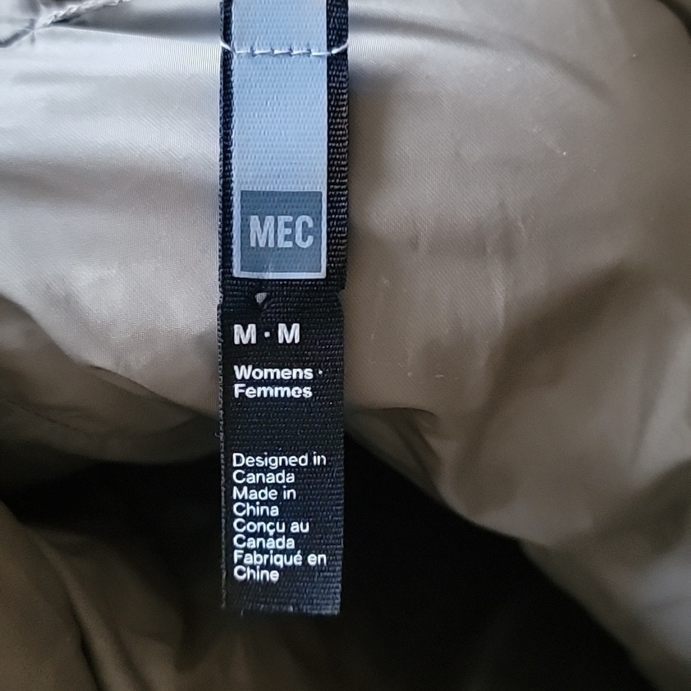 MEC Reversable Down Jacket - Picture 3 of 8